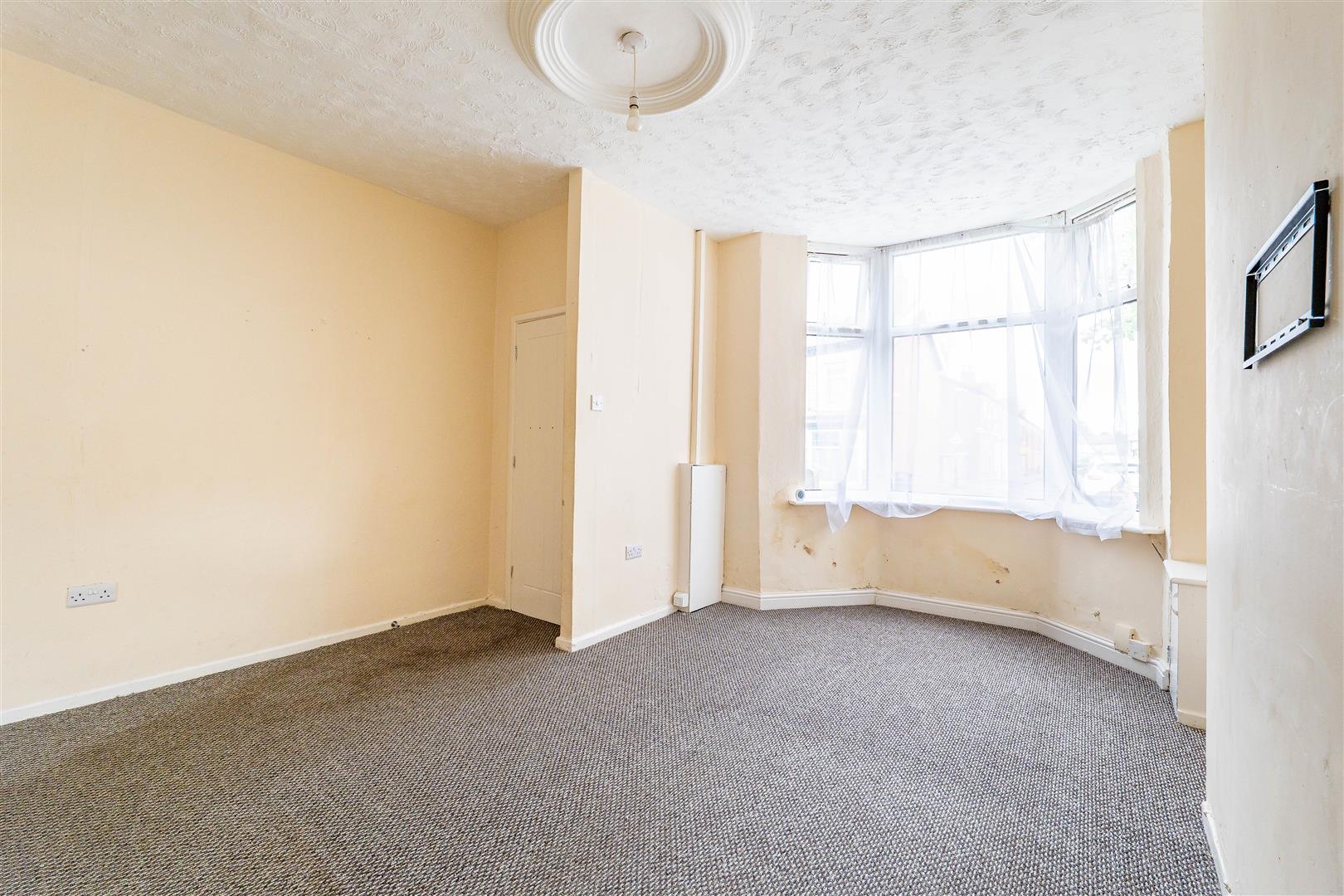 2 bed property in Seymour Street, Chorley
